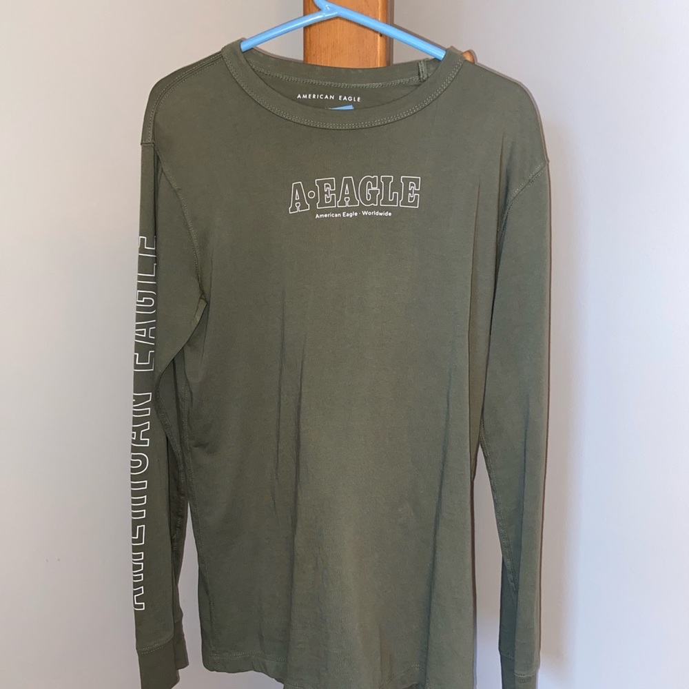 Mens S/M American Eagle long sleeve t-shift